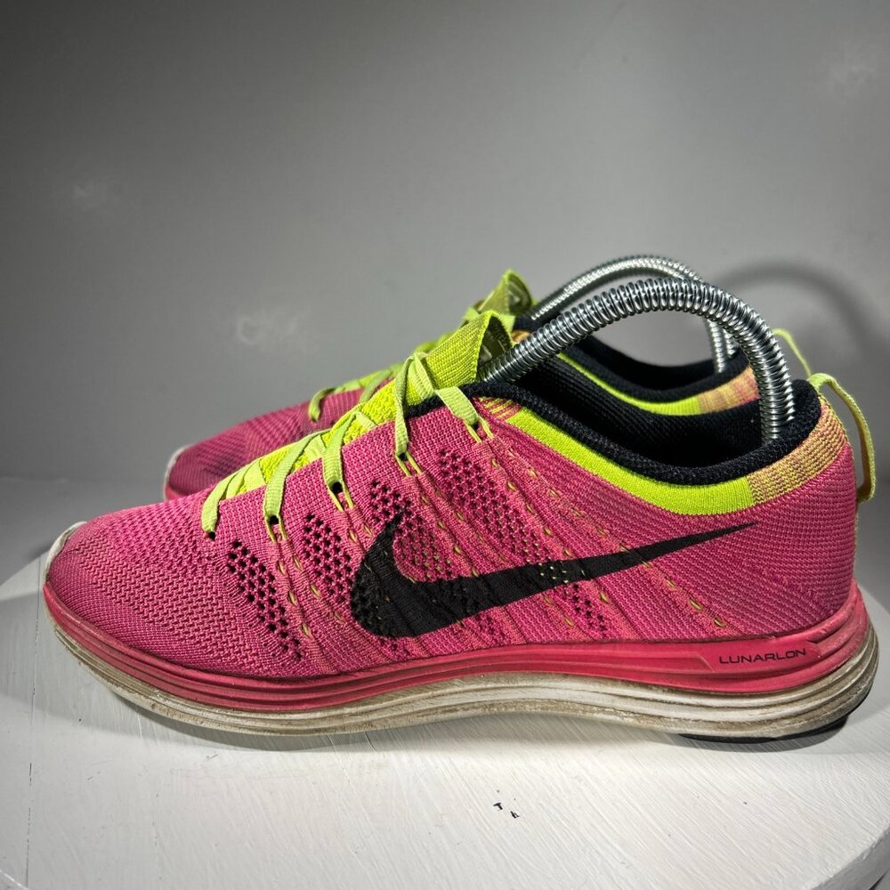 Nike Flyknit One Knit Running Shoes Womens Size 8.5 Pink Sneakers Walking Gym